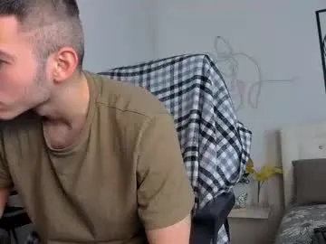 loveuniverse8 – webcam model profile photo Image 3