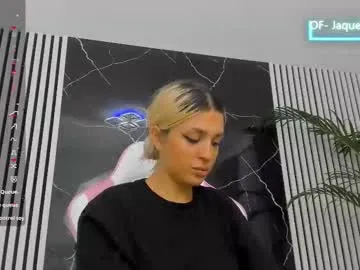 lucy1990xxx – webcam model profile photo Image 17