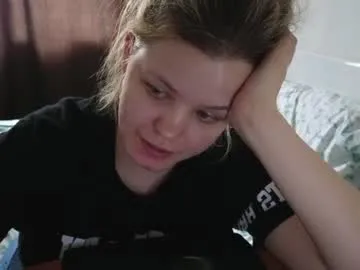 mayadashaaa – webcam model profile photo Image 9