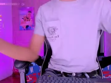 Chelsi16 – webcam model profile photo Image 11