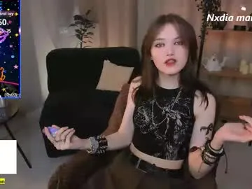 lucy1990xxx – webcam model profile photo Image 19