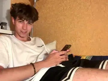 777_stefantransmen – webcam model profile photo Image 2