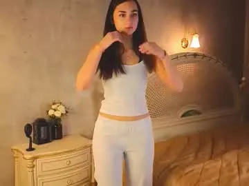 xlunami – webcam model profile photo Image 5