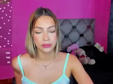 vixenvictoriaa – webcam model profile photo Image 2