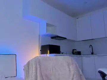 xunybany – webcam model profile photo Image 13