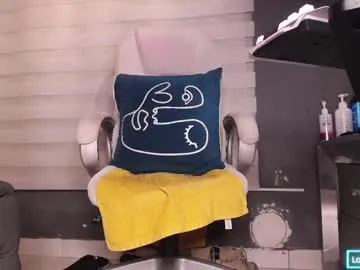 violet_catt – webcam model profile photo Image 10