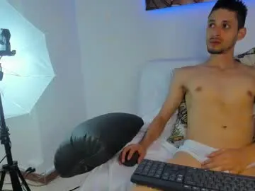 mara_summer – webcam model profile photo Image 4