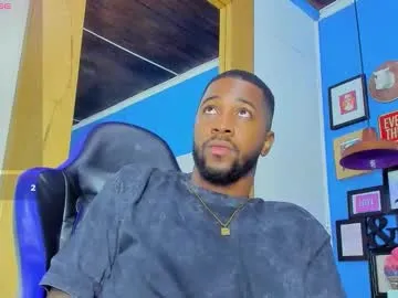 Ellidi – webcam model profile photo Image 12