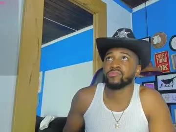 Ellidi – webcam model profile photo Image 16