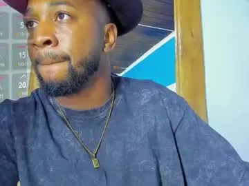 Ellidi – webcam model profile photo Image 17