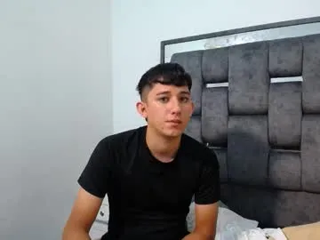 livslifee – webcam model profile photo Image 11