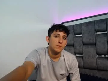 livslifee – webcam model profile photo Image 13