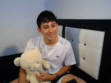 livslifee – webcam model profile photo Image 14