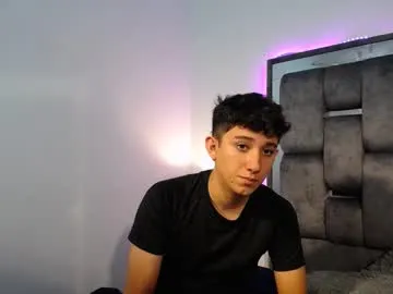 livslifee – webcam model profile photo Image 9