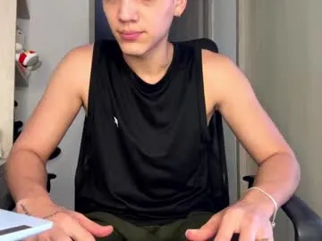 yourfavorite_bigclit – webcam model profile photo Image 3