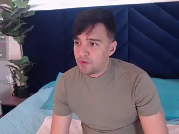 vika_loves_you – webcam model profile photo Image 5