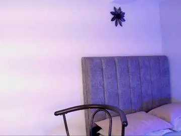 Anallovess – webcam model profile photo Image 7