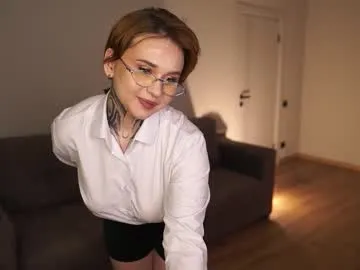 kellyredpepper – webcam model profile photo Image 17