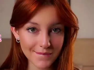 violettcastel – webcam model profile photo Image 4