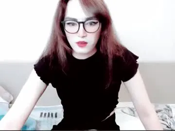 lila_elliot – webcam model profile photo Image 3