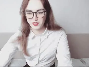 lila_elliot – webcam model profile photo Image 4
