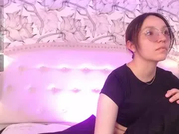 PinkFoxya – webcam model profile photo Image 10