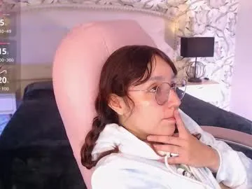 PinkFoxya – webcam model profile photo Image 19