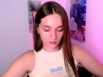 cute_fox_girl – webcam model profile photo Image 3