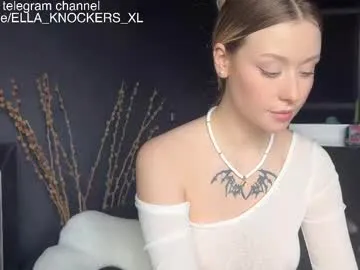 ella_knockers_xl Image 3