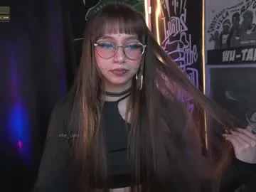 elle_uwu Image 19