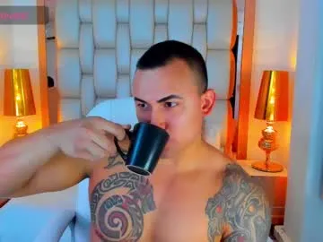 MiaLiaHot – webcam model profile photo Image 2