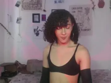 emilywhinfre – webcam model profile photo Image 10