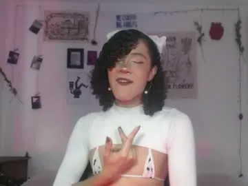 emilywhinfre – webcam model profile photo Image 6