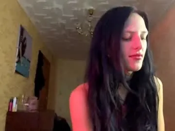 glossybabe_ – webcam model profile photo Image 5