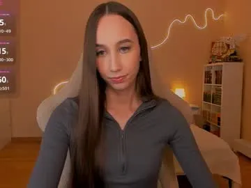 molochnaya000 – webcam model profile photo Image 8