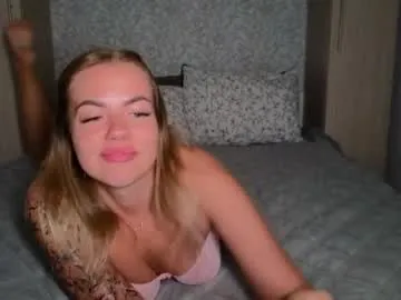 kimilee22 – webcam model profile photo Image 14