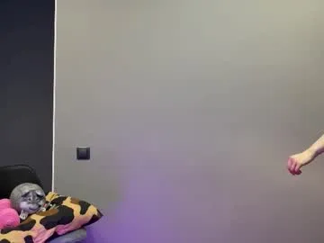 vika_loves_you – webcam model profile photo Image 15