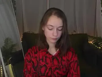 MinniMia free chat on liveonude Image 10