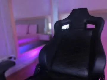 MiaTonyy – webcam model profile photo Image 5