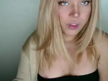 mayadashaaa – webcam model profile photo Image 14