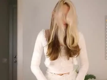 emma_scott_7 – webcam model profile photo Image 12