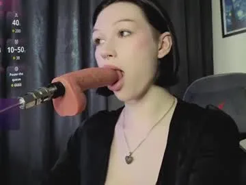 emmy_m00n Image 5