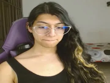 tassiarauj – webcam model profile photo Image 16