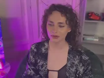 megan_coop3r_ – webcam model profile photo Image 3