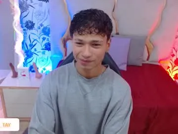 luna_fioree – webcam model profile photo Image 6