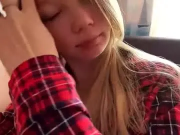 glossybabe_ – webcam model profile photo Image 7