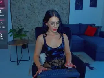 xunybany – webcam model profile photo Image 4