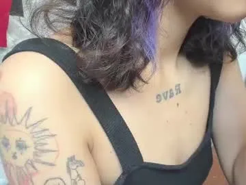 busenok – webcam model profile photo Image 10