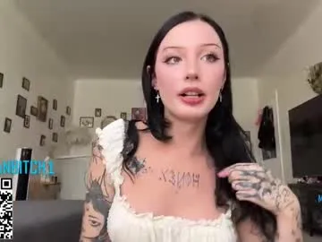 Twins666 – webcam model profile photo Image 9