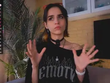 Valeriah – webcam model profile photo Image 11